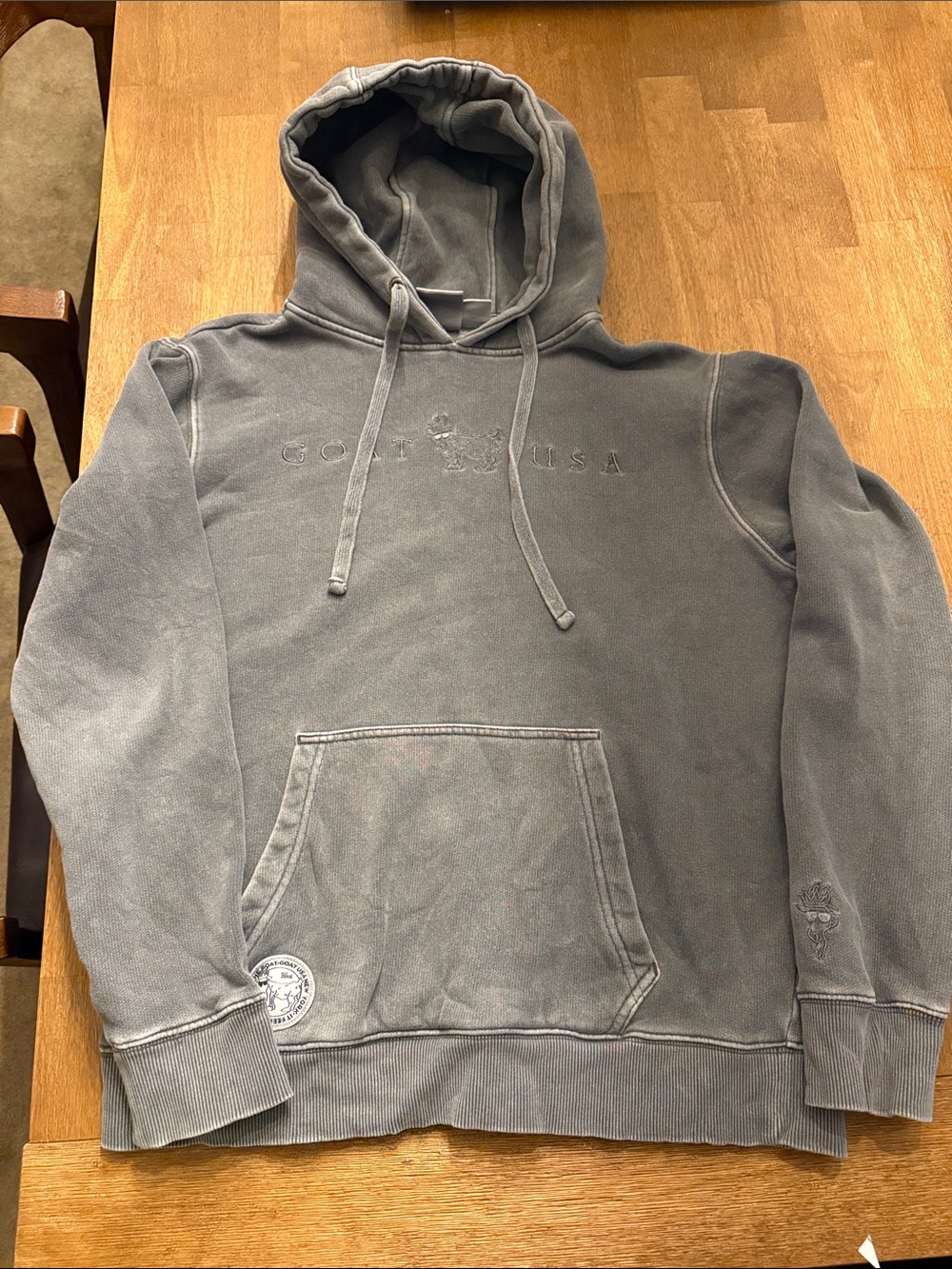 GOAT Vintage-Inspired Gray Pullover Hoodie - unisex Casual Sweatshirt